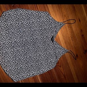 Forever 21 daisy pattern tank top